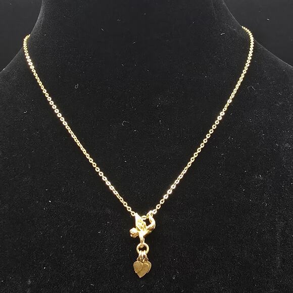 Gold Tone Cherub Heart Charm Necklace Dainty Timeless Valentines Day Vintage - Picture 8 of 8